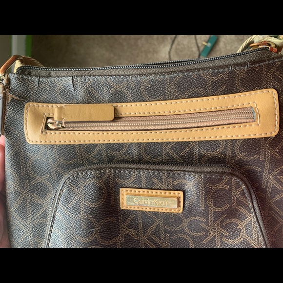 Calvin Klein Purse - Picture 5 of 6
